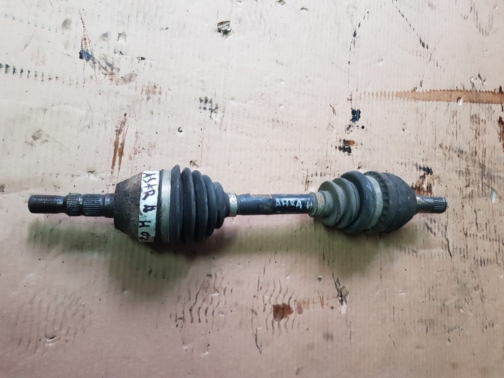 Pusass priekšējā kreisā priekš OPEL ASTRA H STATION WAGON 2007