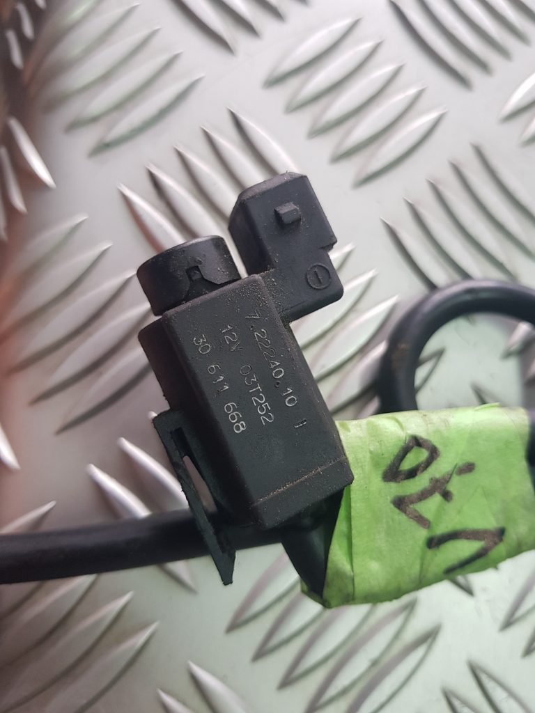 Solenoīda vakuuma vārsts priekš VOLVO V70 2002 SILVER