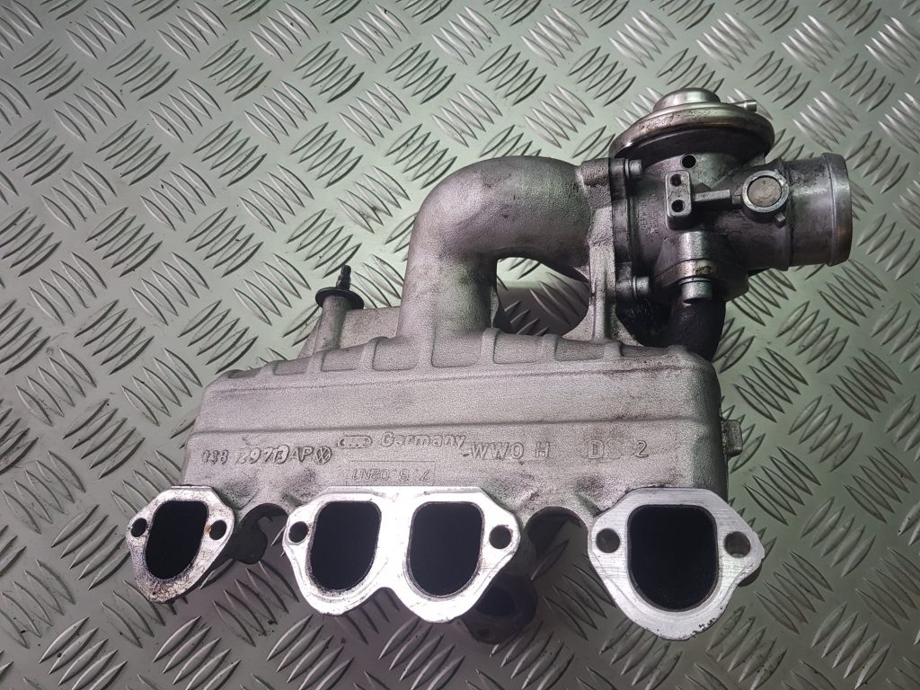 Ieplūdes kolektors priekš AUDI A4 2004