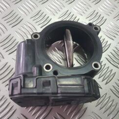 Droseļvārsts priekš MERCEDES BENZ E250 W212 2014