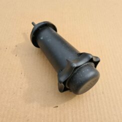 Rezerves riteņa stiprinājums priekš AUDI A6 1998