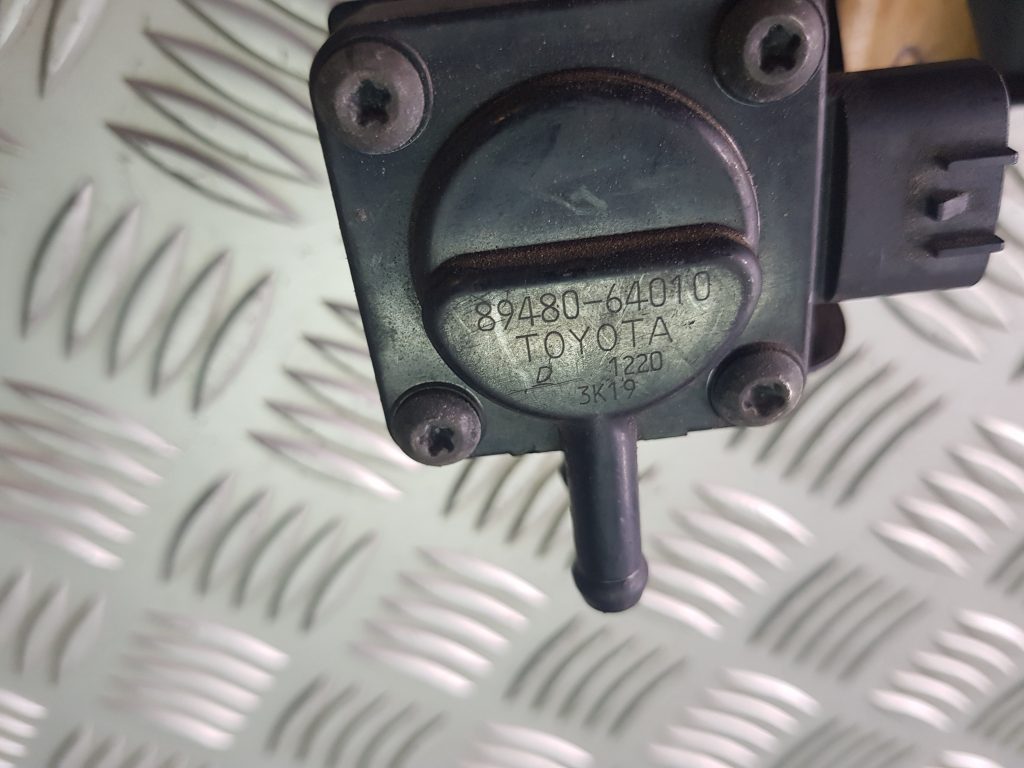 Izplūdes gāzu spiediena sensors priekš TOYOTA COROLLA VERSO 2009