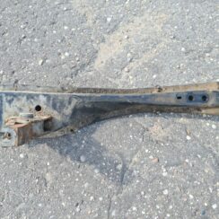 Priekšējais tilts/Priekšējais šķērsnis priekš TOYOTA AVENSIS 2008