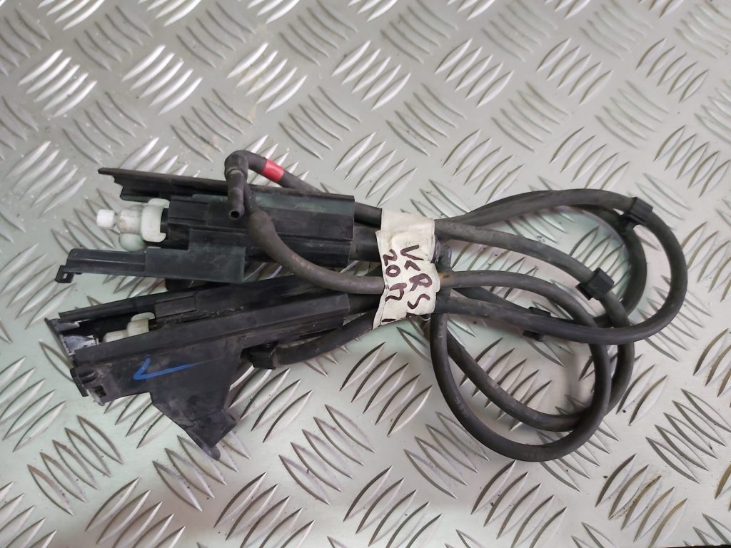 Lukturu mazgātāja sprausla priekš TOYOTA VERSO 2012 1 Lukturu mazgātāja sprausla priekš TOYOTA VERSO 2012