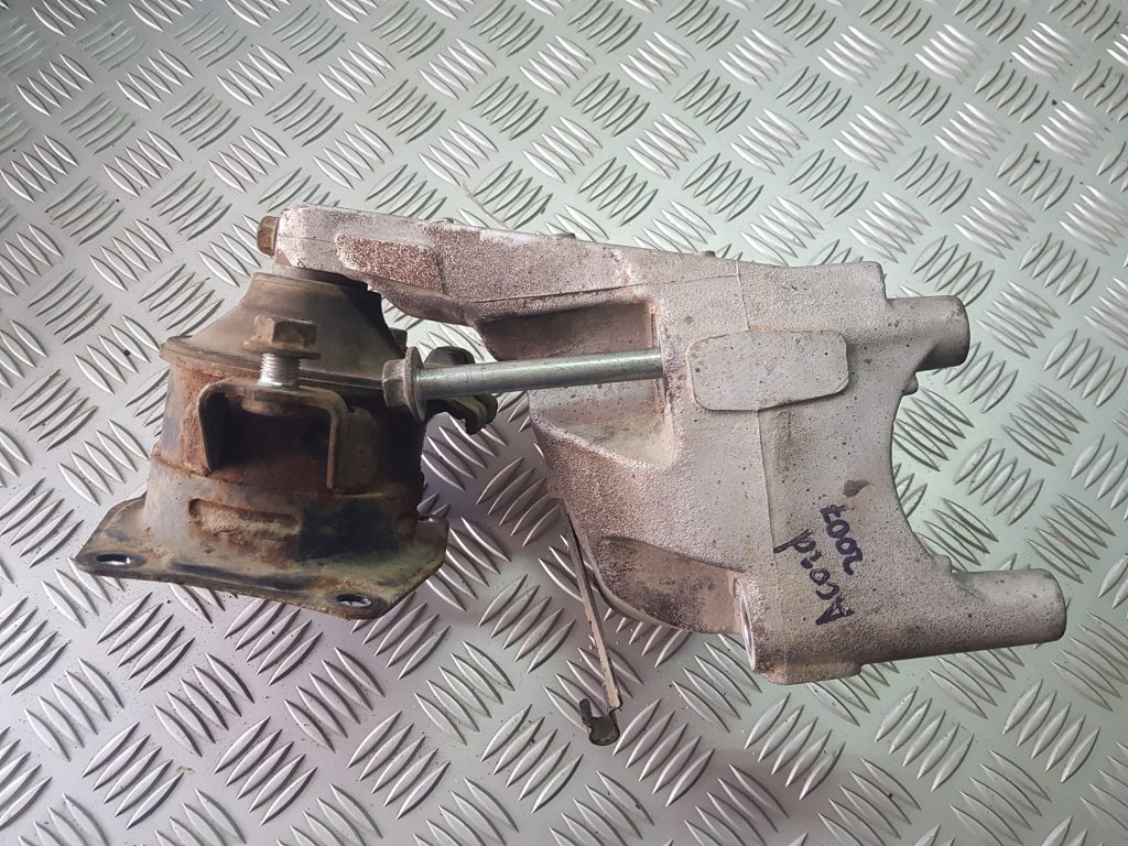 Dzinēja spilvens priekš HONDA ACCORD 2007 YR565P