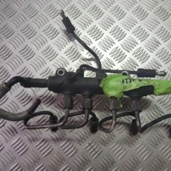 Degvielas sadales caurule priekš MAZDA 6 2006