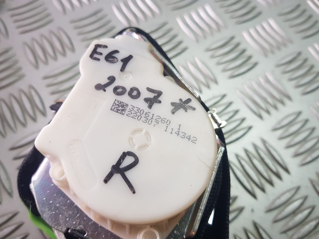 Aizmugurējā labā drošības josta priekš BMW 525D E61 2007 TOURING BLACK