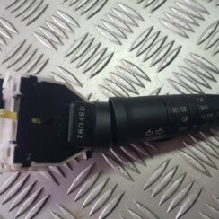 Pagrieziena rādītāju slēdzis priekš NISSAN X-TRAIL 2008