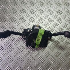 Stūres statnes slēdzis priekš VW GOLF 2014