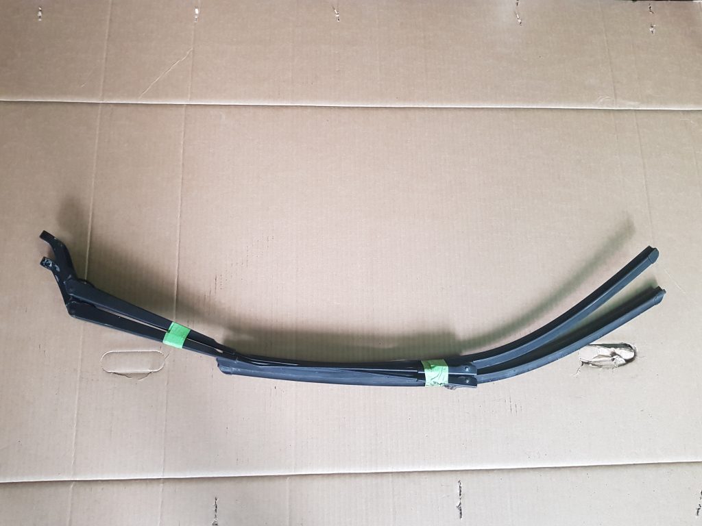 Vējstikla slotu turētāju komplekts priekš PEUGEOT 407 2004