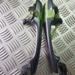 Ārējais durvju rokturis priekš VOLVO S40 2004 Grey