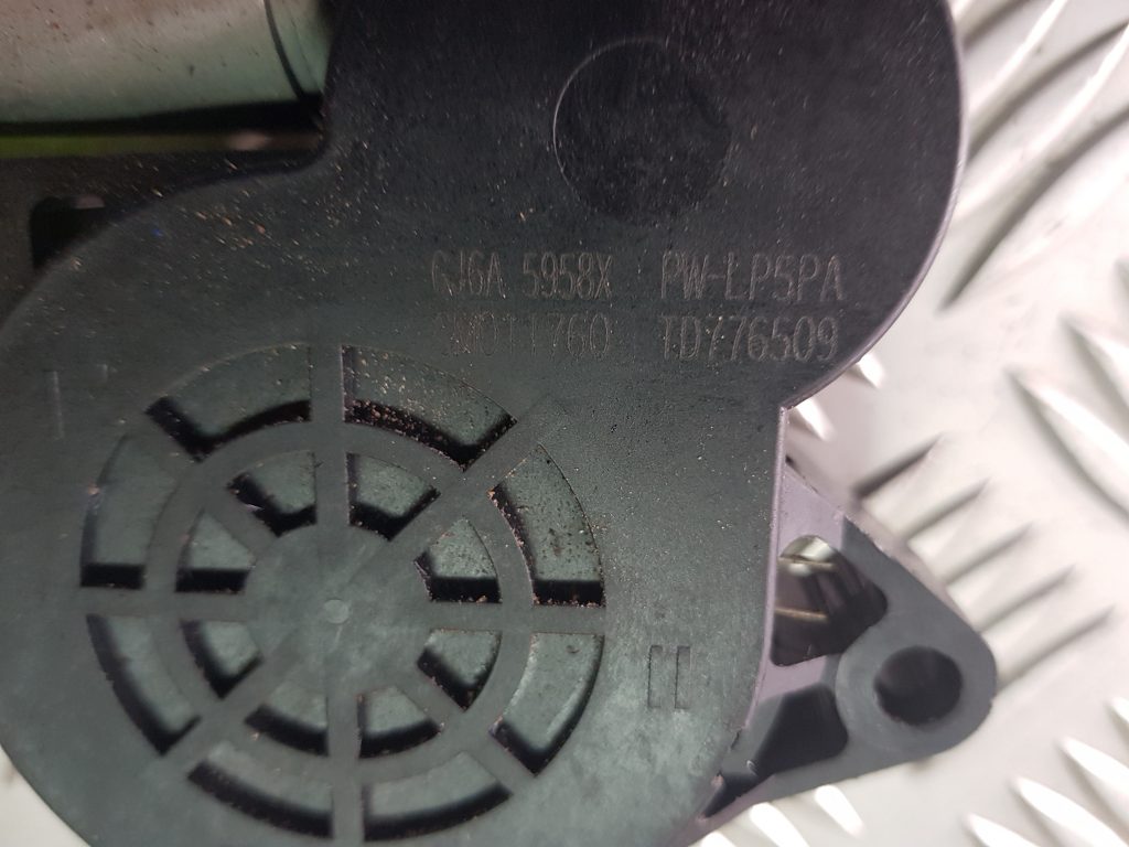 Elektrisko stiklu motors priekš MAZDA 6 2006 3 Elektrisko stiklu motors priekš MAZDA 6 2006