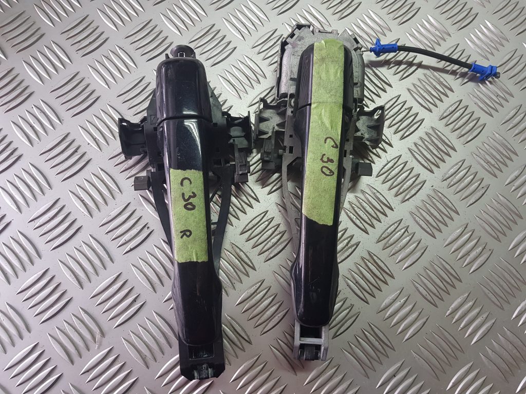 Ārējais durvju rokturis priekš VOLVO C30 2008 BLACK 1 Ārējais durvju rokturis priekš VOLVO C30 2008 BLACK