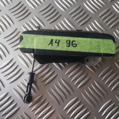 Aizmugurējāis labais durvju rokturis priekš AUDI A4 1996