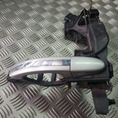 Priekšējāis labais durvju rokturis priekš FORD GALAXY 2007