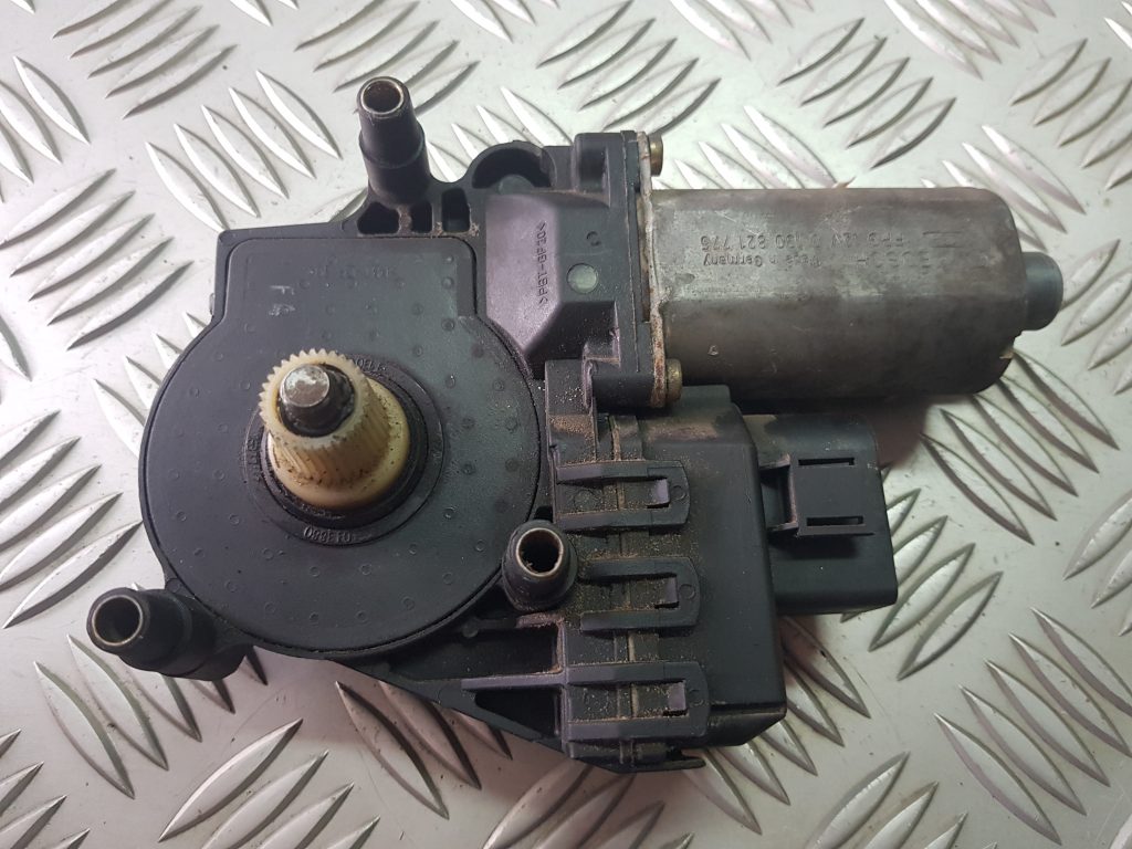 Elektrisko stiklu motors priekš AUDI A6 AVANT 2003 2 Elektrisko stiklu motors priekš AUDI A6 AVANT 2003