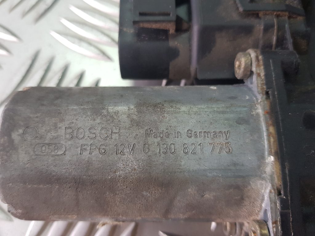 Elektrisko stiklu motors priekš AUDI A6 AVANT 2003 3 Elektrisko stiklu motors priekš AUDI A6 AVANT 2003