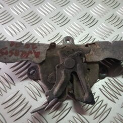 Pārsega slēdzene priekš TOYOTA AVENSIS 2008