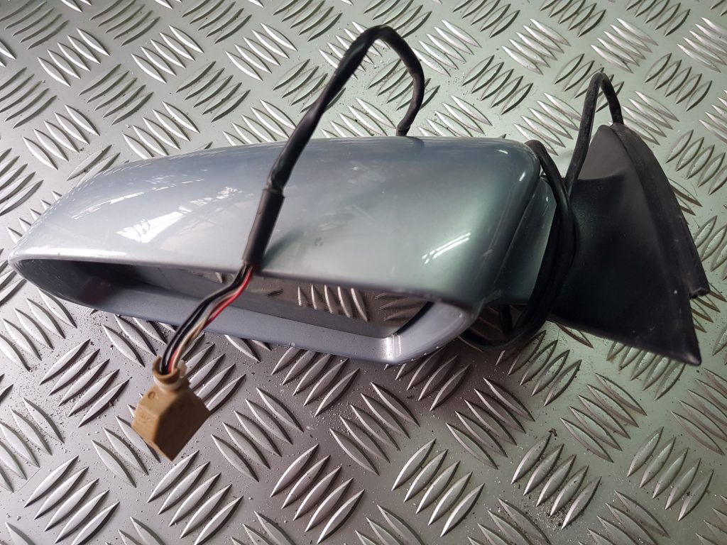 Ārējais spogulis, pa kreisi priekš AUDI A4 2003 1 Ārējais spogulis, pa kreisi priekš AUDI A4 2003