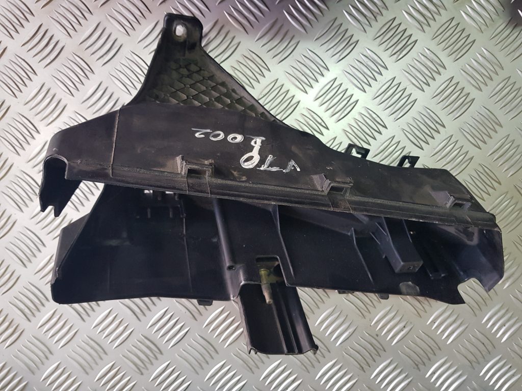 Drošinātāju kārbas korpuss priekš VOLVO V70 2002 SILVER