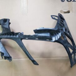 Priekšēja bufera labais kronšteins priekš MERCEDES BENZ E250 W212 2014