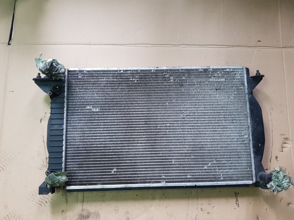 Dzesēšanas radiators priekš AUDI A6 AVANT 2003 1 Dzesēšanas radiators priekš AUDI A6 AVANT 2003