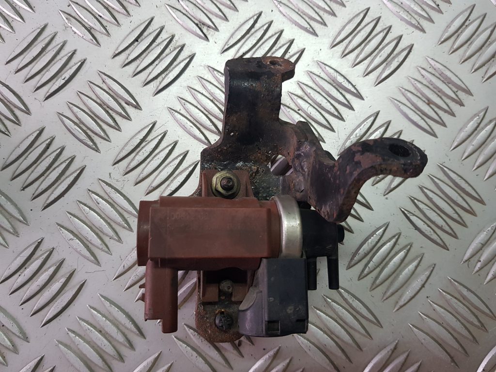 Solenoīda vakuuma vārsts priekš PEUGEOT 407 2004 1 Solenoīda vakuuma vārsts priekš PEUGEOT 407 2004