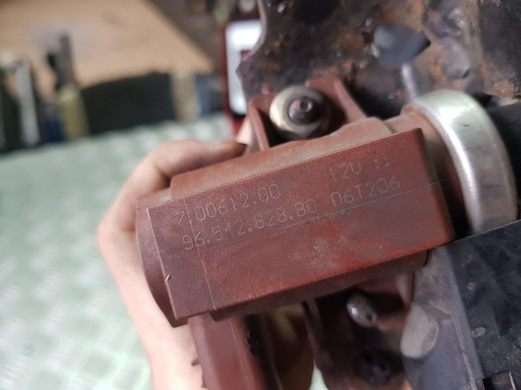 Solenoīda vakuuma vārsts priekš PEUGEOT 407 2004 2 Solenoīda vakuuma vārsts priekš PEUGEOT 407 2004