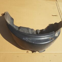 Aizmugurējais kreisais paspārns priekš VW POLO 2005