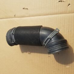 Gaisa filtra korpusa caurule priekš VW GOLF 5 2006