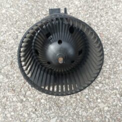 Salona ventilators priekš AUDI A4 1996