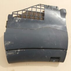 Mantu glabāšanas nodalījums pasažiera pusē priekš AUDI A4 1996