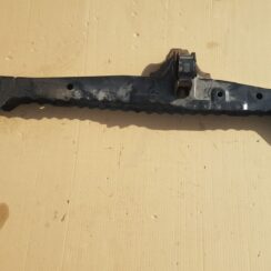 Priekšējā radiatora rāmja augšēja daļa priekš TOYOTA VERSO 2012