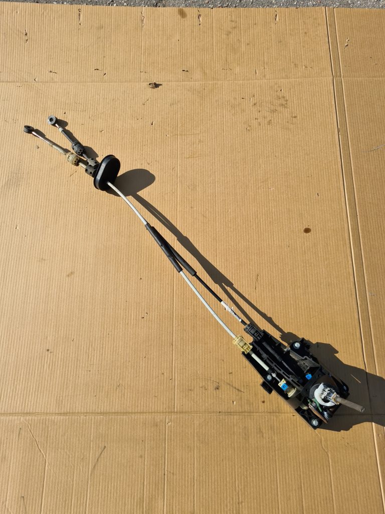 Ātrumu pārslēgšanas slēdzis priekš OPEL ASTRA J 2011