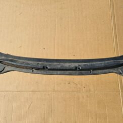 Vējstikla uzlikas (deflektora) režģis priekš OPEL ASTRA J 2011