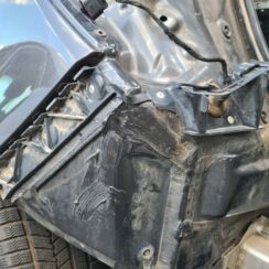 Aizmugurējā spārna un bufera stiprinājums priekš OPEL ASTRA J 2011