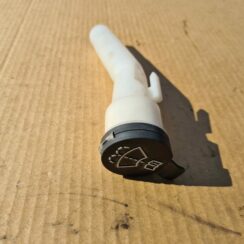 Mazgātāja šķidruma tvertnes uzpildīšanas caurule priekš OPEL ASTRA J 2011