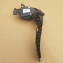 Gāzes pedālis priekš OPEL INSIGNIA SPORTS TOURER 2010