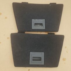 Bagāžnieka nodalījuma sānu apdares lūka priekš OPEL INSIGNIA SPORTS TOURER 2010