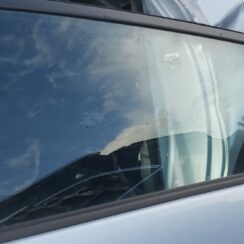 Aizmugurējo kreiso durvju stikls priekš TOYOTA COROLLA VERSO 2008