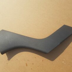 Centrālās konsoles (apdares) sānu panelis priekš OPEL INSIGNIA SPORTS TOURER 2010