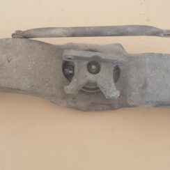 Ātrumkārbas kronšteins priekš AUDI A4 2005