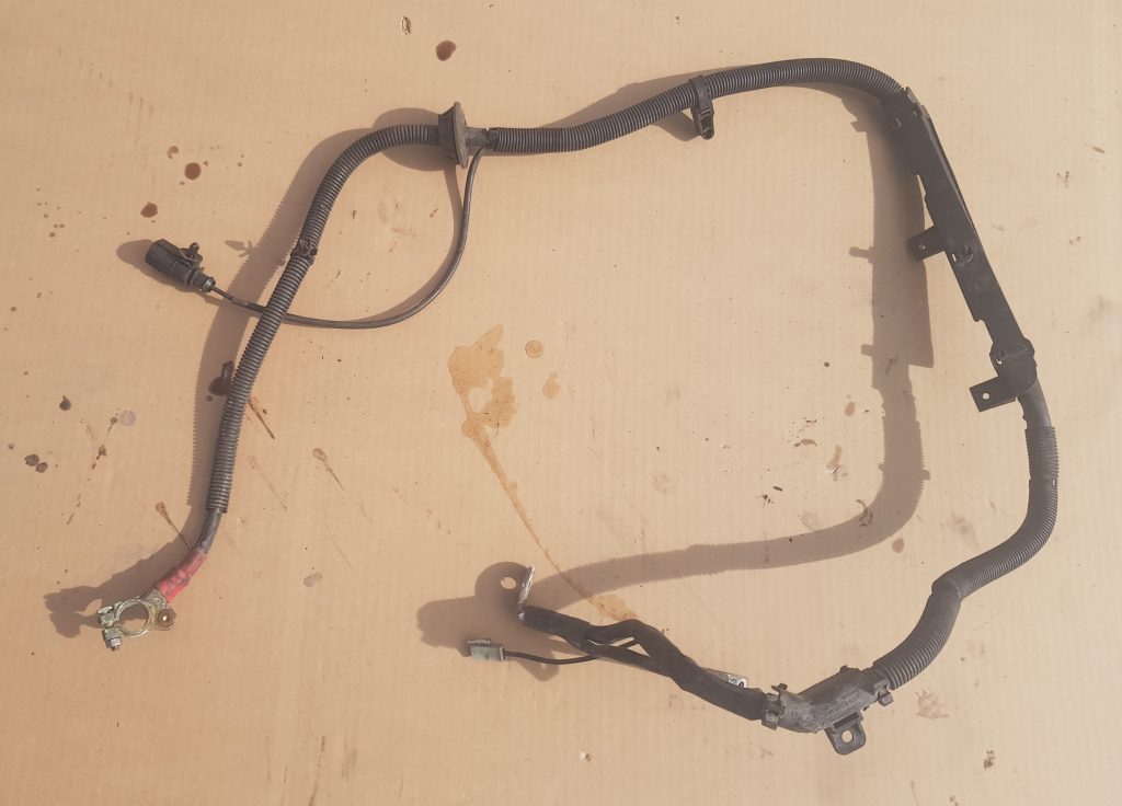 Pozitīvais elektrovads priekš AUDI A4 2005 1 Pozitīvais elektrovads priekš AUDI A4 2005