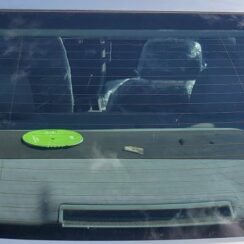 Aizmugures stikls priekš AUDI A4 2003