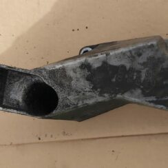 Dzinēja kronšteins priekš AUDI A4 2003