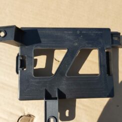 Vadības bloka kronšteins priekš AUDI A7 2011 SPORTBACK