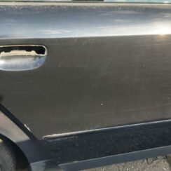 Aizmugurējās labās durvis priekš AUDI A4 2004