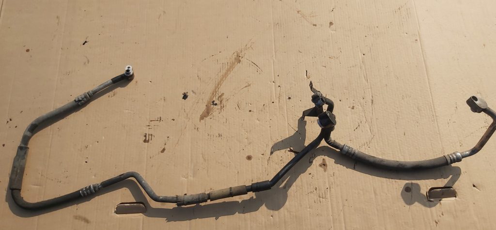 Gaisa kondicioniera galvenā caurule priekš AUDI A4 2004