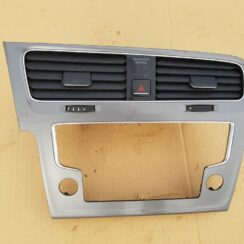 Mērinstrumentu paneļa gaisa vads, centrā priekš VW GOLF 2014