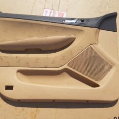 Priekšējo kreiso durvju apdare priekš ŠKODA FABIA 2003